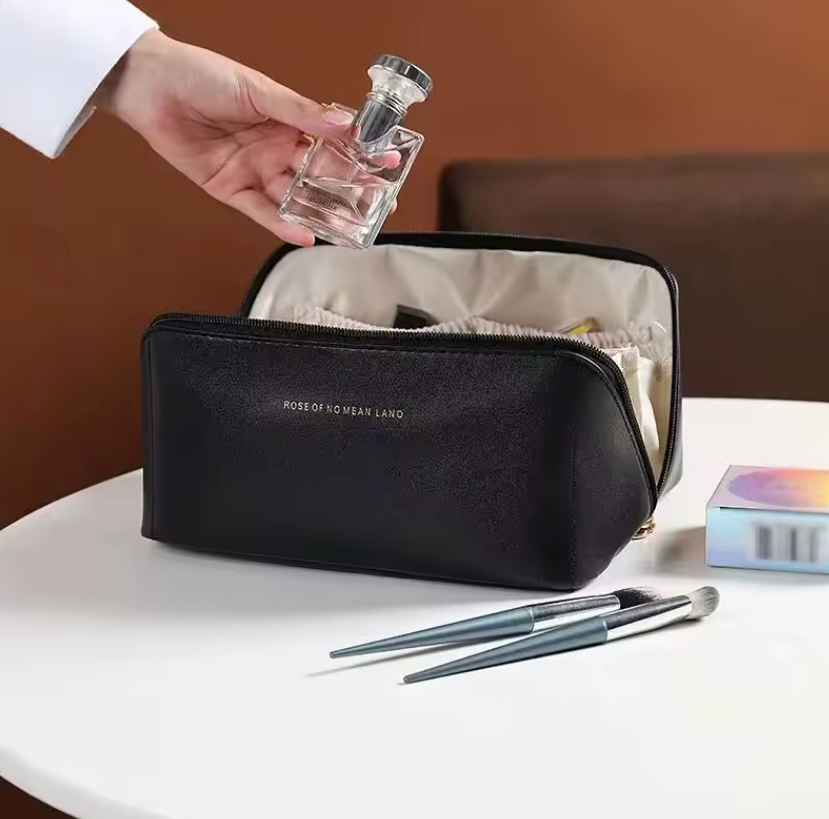Baenest Beauty Bag
